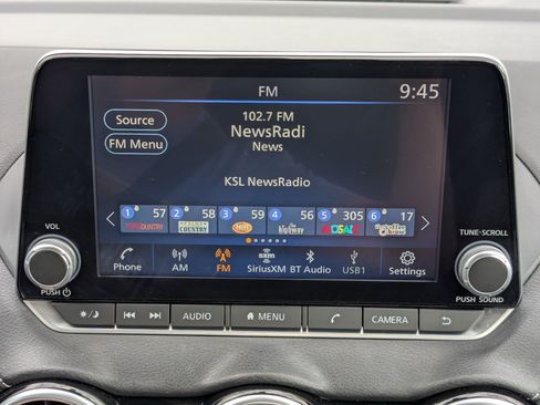 Used 2025 Nissan Sentra SV FWD image 19