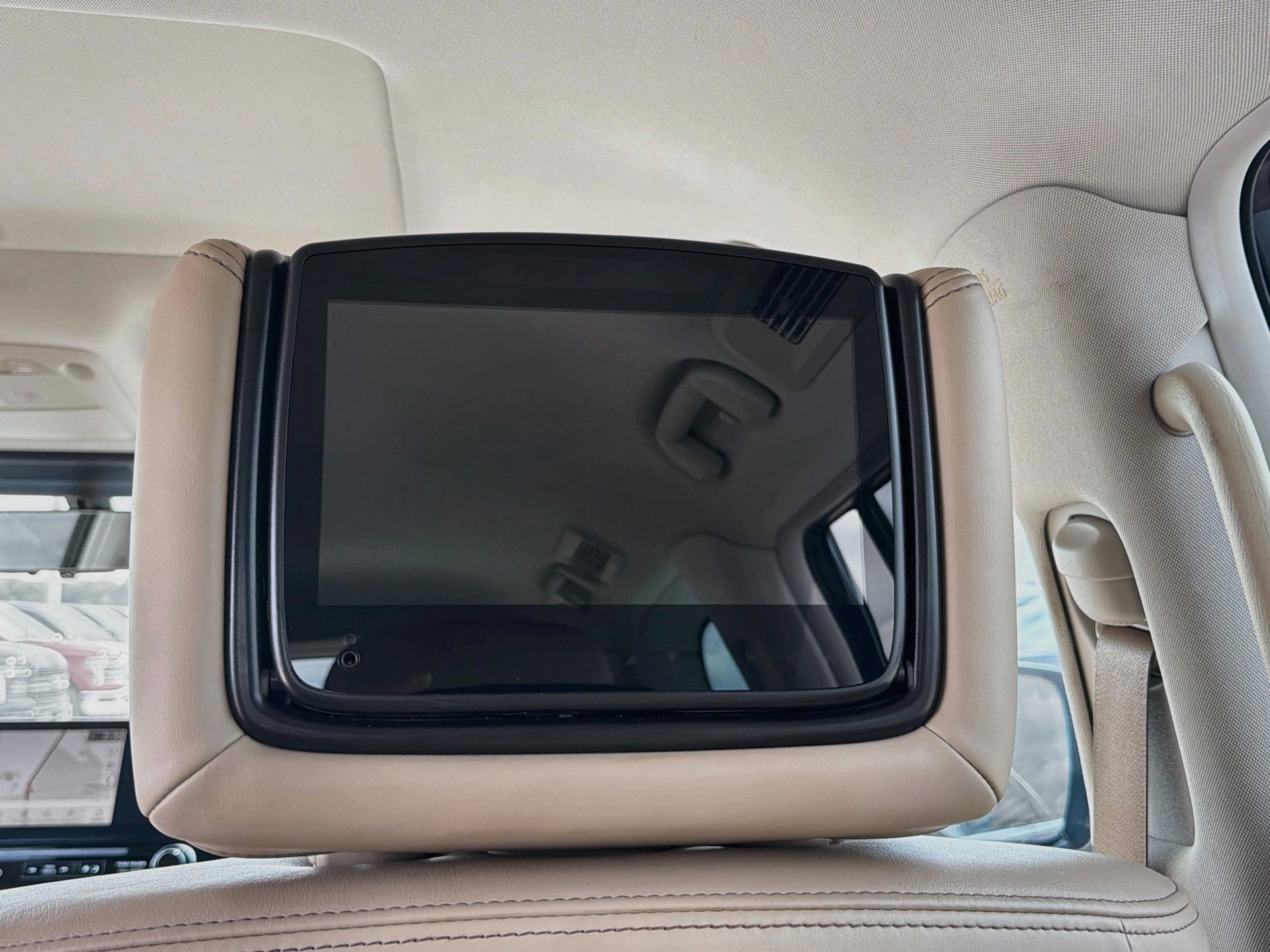 Used 2023 Nissan Armada Platinum w/ Captain's Chairs Package RWD image 26