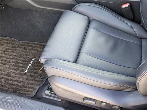 New 2025 Subaru Outback Limited image 4