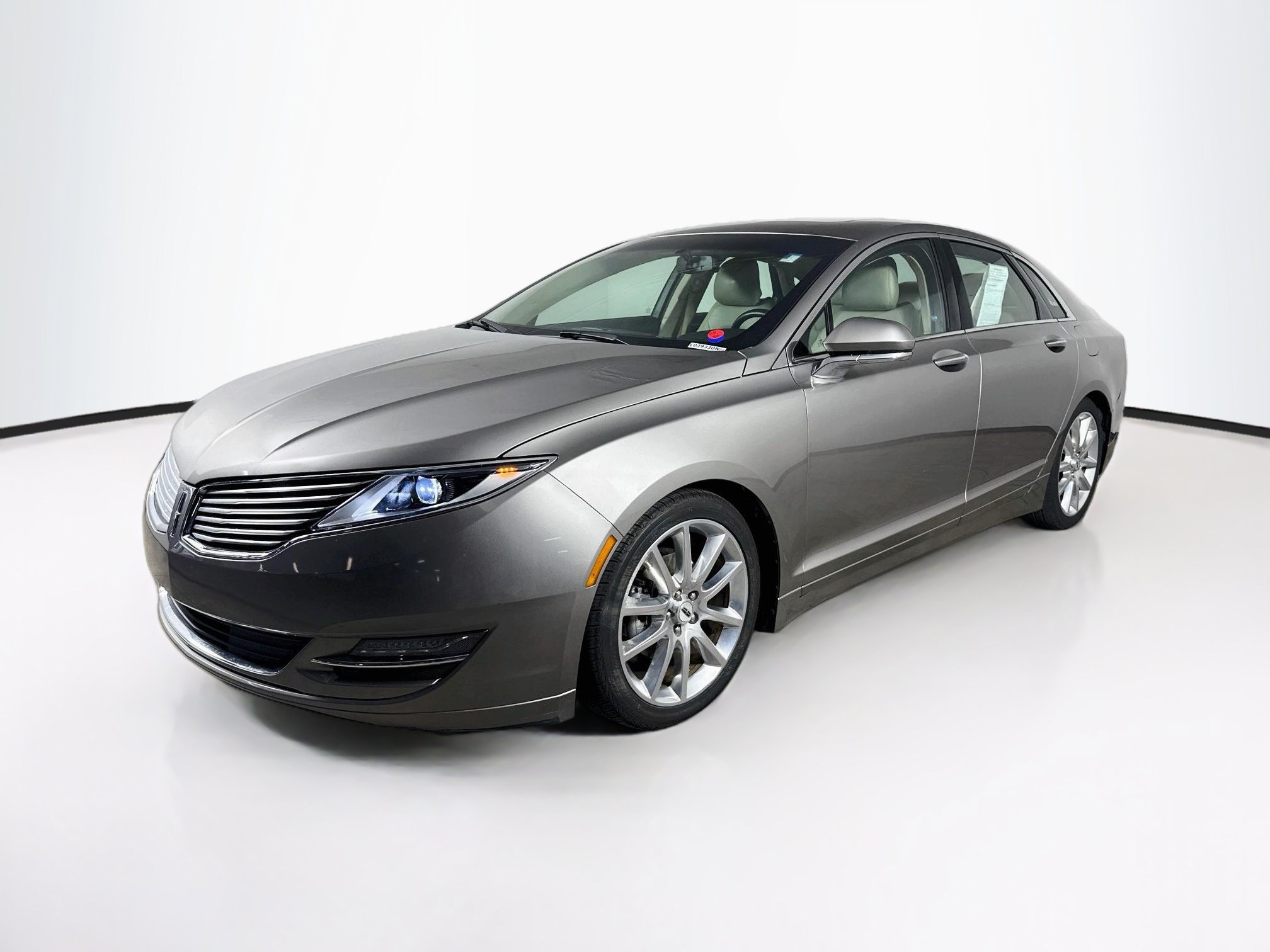 Used 2016 Lincoln MKZ Hybrid w/ Equipment Group 500A Select FWD image 4