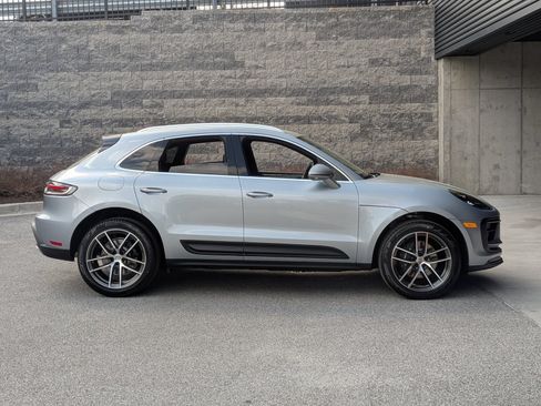 New 2026 Porsche Macan AWD/4WD image 8