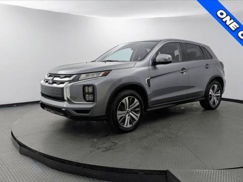 Used 2025 Mitsubishi Outlander Sport SE AWD/4WD image 2