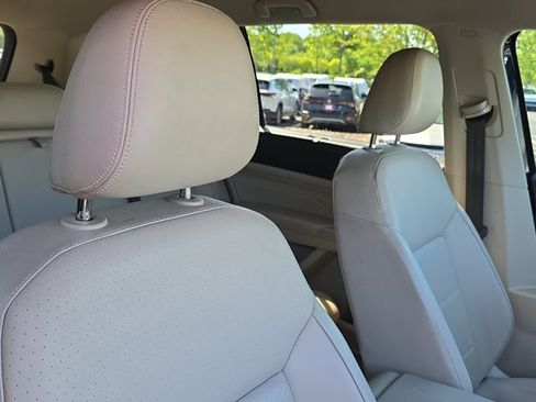 Used 2023 Volkswagen Atlas SE FWD image 20
