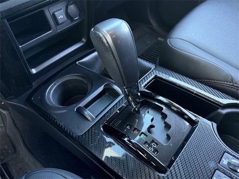 Used 2020 Toyota 4Runner Venture image 17