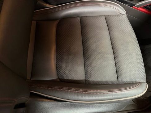 Used 2022 Chevrolet TrailBlazer RS w/ Technology Package image 26