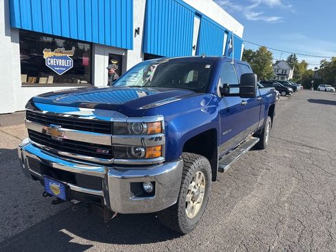 Used 2015 Chevrolet Silverado 2500 LT w/ Z71 Package, Off-Road image 2