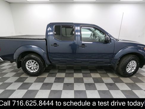 Used 2015 Nissan Frontier SV w/ SV Value Truck Package AWD/4WD image 7