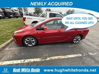 Used 2018 Toyota Prius Three Touring FWD video 1