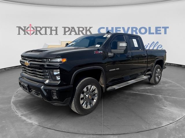 Used 2025 Chevrolet Silverado 2500 Custom w/ Custom Value Package AWD/4WD image 7