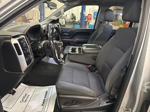 Used 2019 GMC Sierra 1500 SLE w/ SLE Value Package AWD/4WD image 11