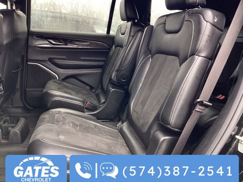 Used 2022 Jeep Grand Cherokee L Laredo AWD/4WD image 16