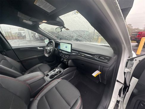 New 2026 Ford Escape ST-Line w/ Tech Pack #1 image 12