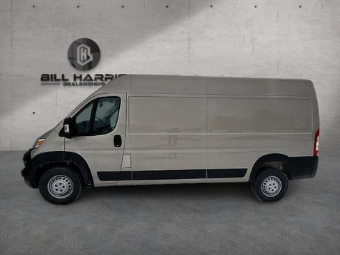 New 2026 RAM ProMaster 2500 w/ Premium Convenience Group image 9