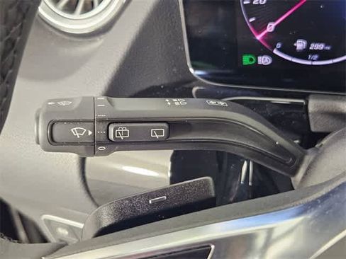 Certified 2025 Mercedes-Benz GLA 250 4MATIC image 25