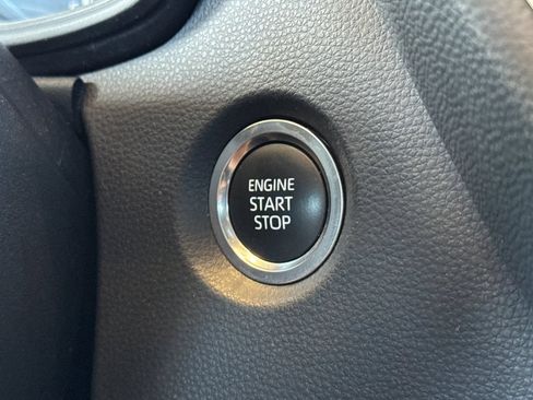 Used 2025 Toyota Corolla SE FWD image 25