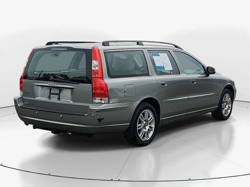 Used 2007 Volvo V70 2.4 image 5