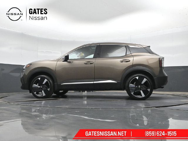 Certified 2026 Nissan Kicks SR w/ SR Premium Package AWD/4WD image 41