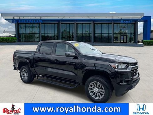 Used 2024 Chevrolet Colorado LT AWD/4WD image 1