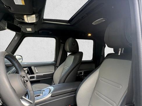 Used 2025 Mercedes-Benz G 580 w/ EQ Technology image 10