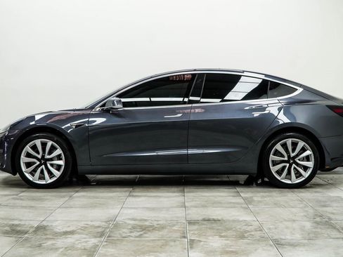 Used 2019 Tesla Model 3 Mid Range image 8