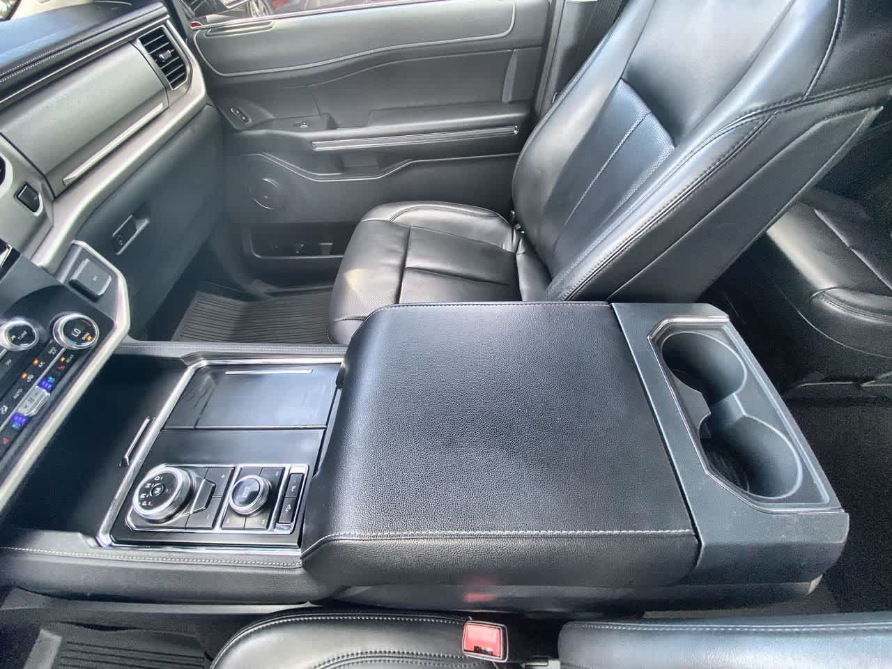 Used 2023 Ford Expedition XLT AWD/4WD image 21