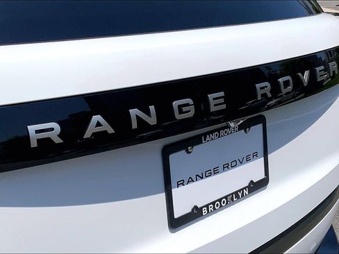 Used 2023 Land Rover Range Rover SE AWD/4WD image 9