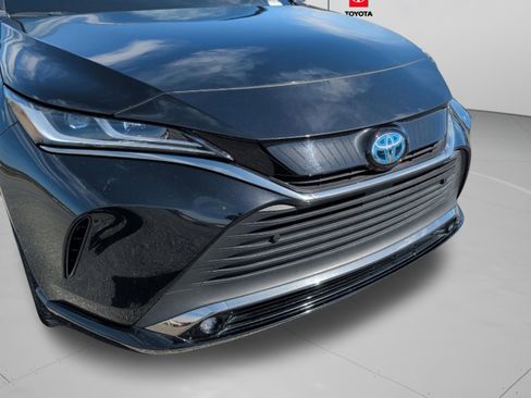 Used 2024 Toyota Venza Nightshade AWD/4WD image 38