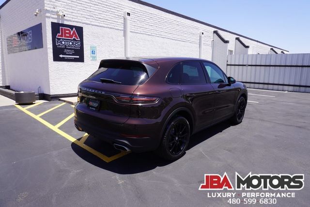 Used 2020 Porsche Cayenne AWD/4WD image 16