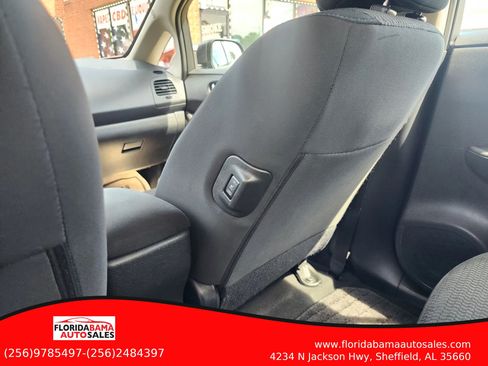 Used 2015 Nissan Leaf S FWD image 14