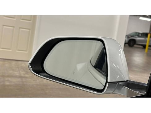 Used 2018 Tesla Model 3 Long Range image 33