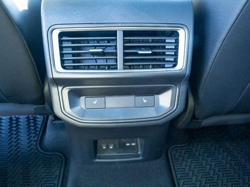 New 2026 Volkswagen Atlas Cross Sport SEL Premium R-Line image 34