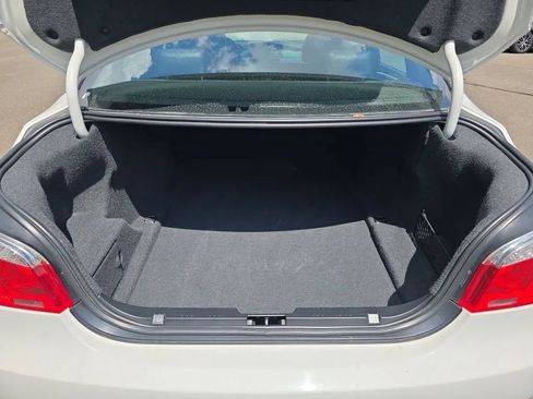 Used 2010 BMW 528i xDrive Sedan AWD/4WD image 46
