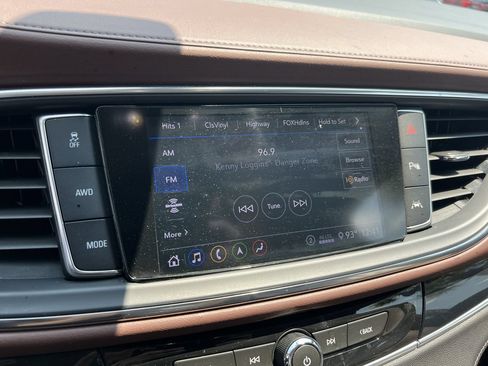 Used 2021 Buick Enclave Avenir w/ Avenir Technology Package AWD/4WD image 23