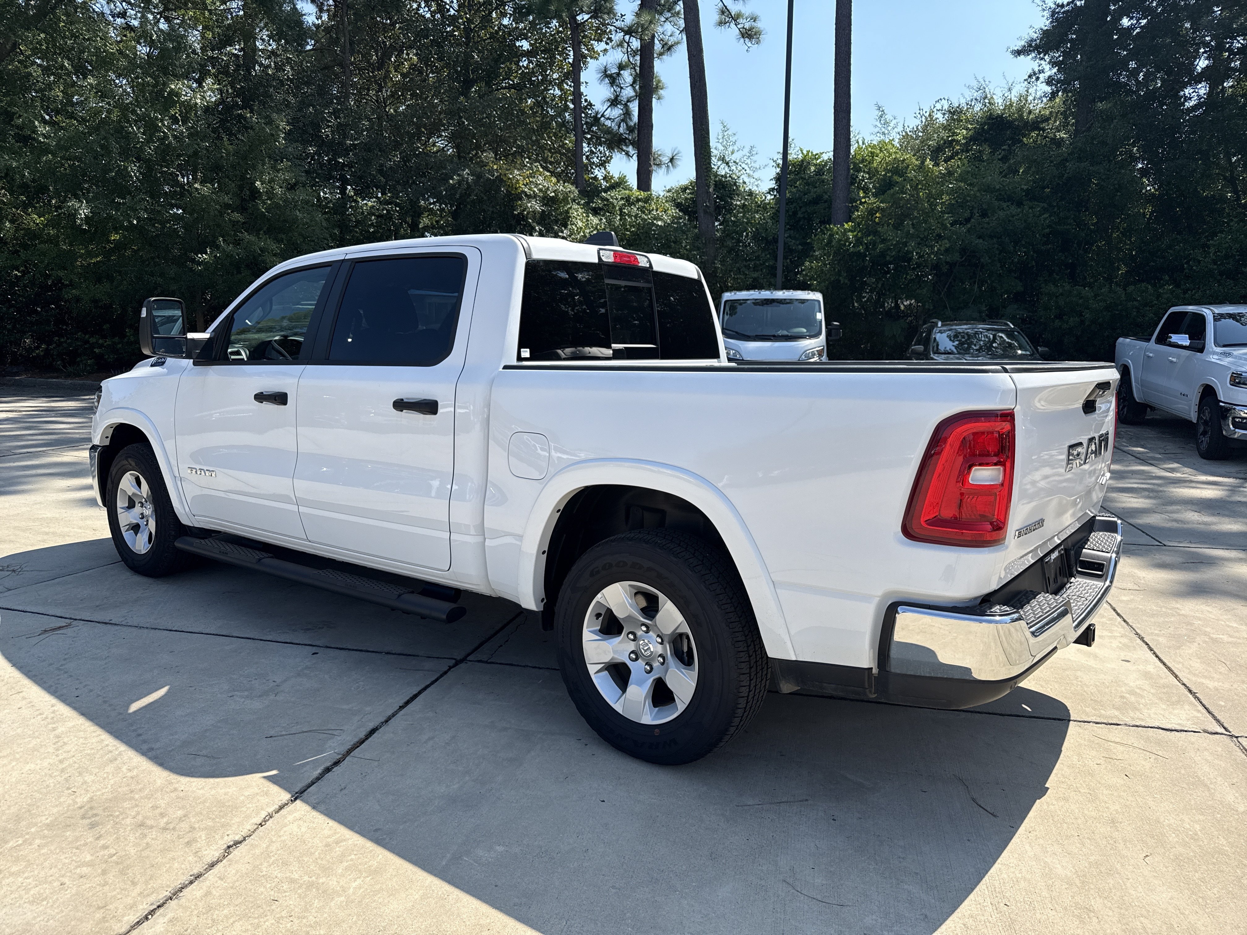 Used 2025 RAM 1500 Big Horn AWD/4WD image 7