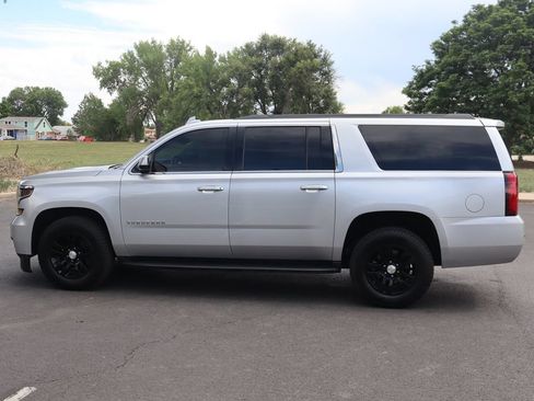 Used 2018 Chevrolet Suburban LT AWD/4WD image 9