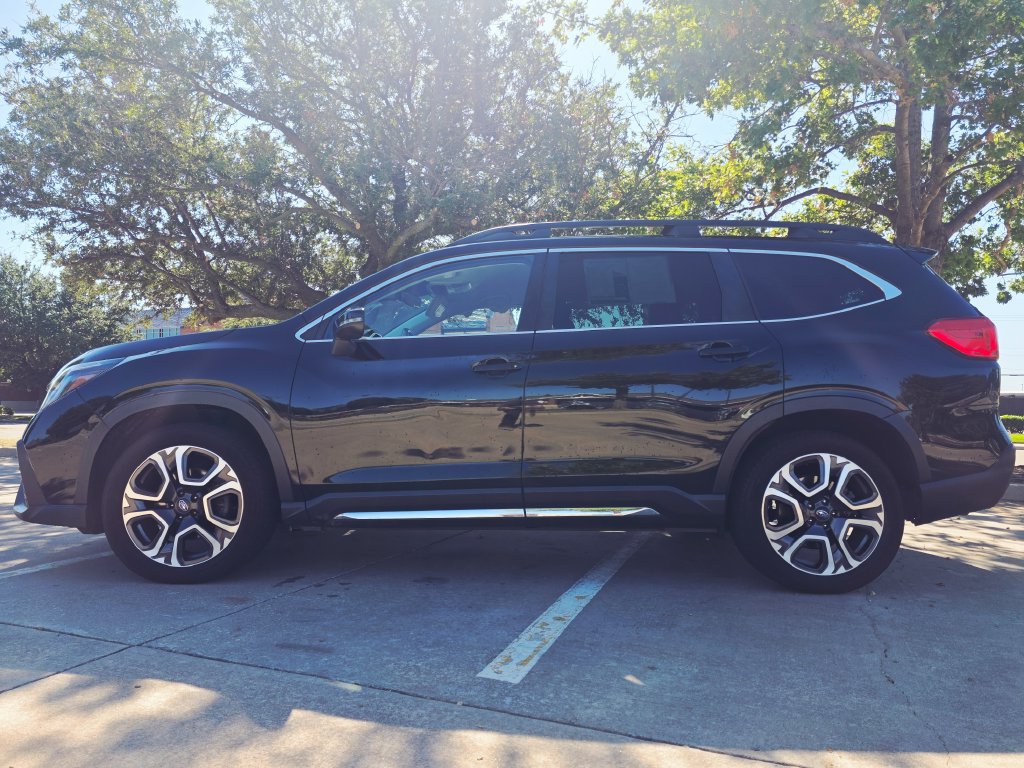 Used 2023 Subaru Ascent Limited AWD/4WD image 23