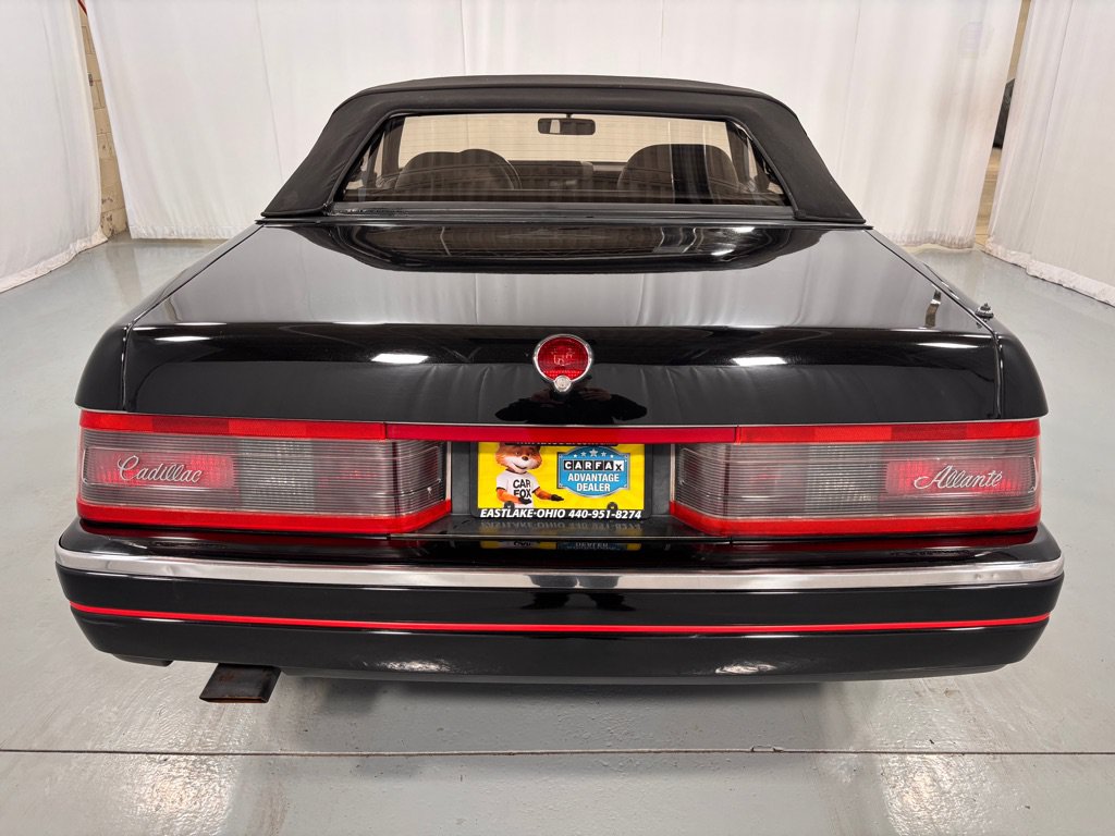Used 1992 Cadillac Allante FWD image 6