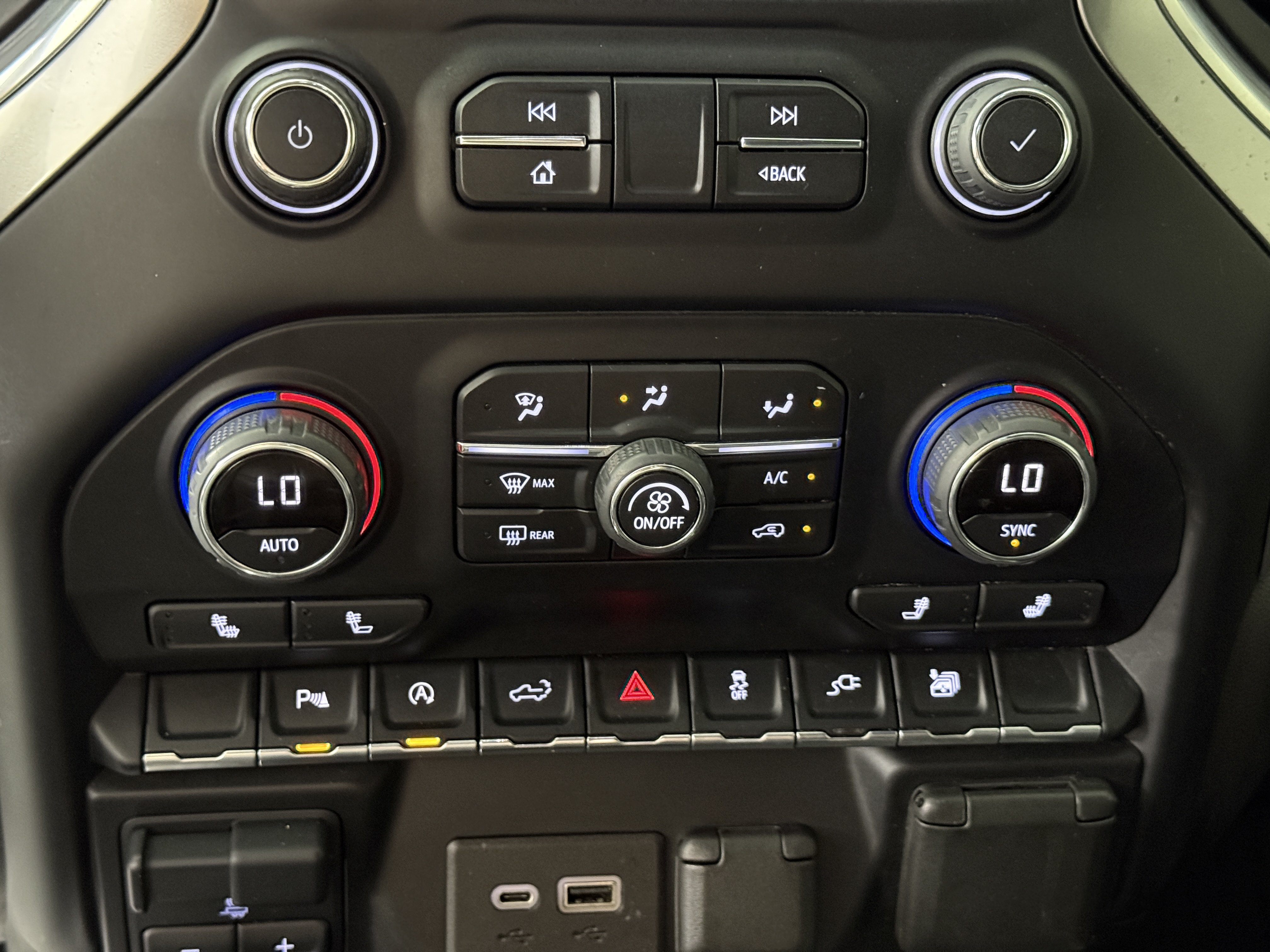 Used 2022 Chevrolet Silverado 1500 RST w/ Rally Edition AWD/4WD image 21