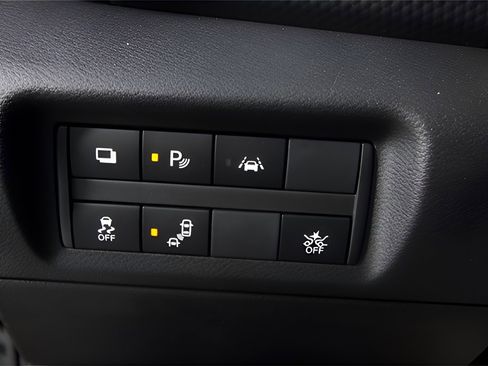 Used 2024 Nissan Kicks S image 28