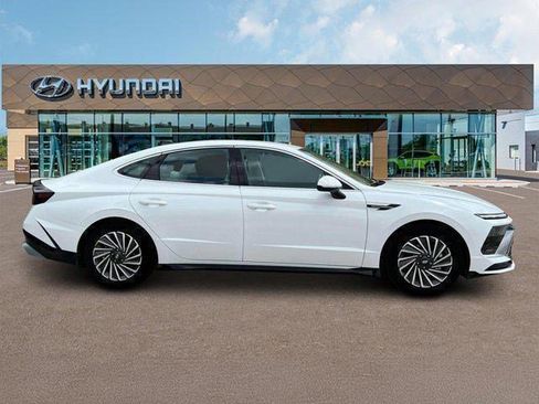 New 2025 Hyundai Sonata SEL image 9