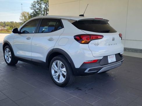 Used 2024 Buick Encore GX Preferred image 8