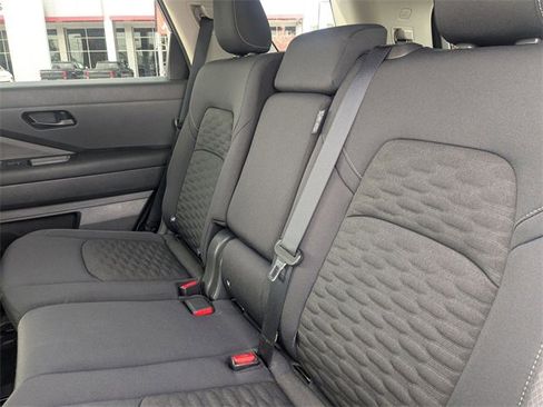 Used 2025 Nissan Pathfinder SV image 27