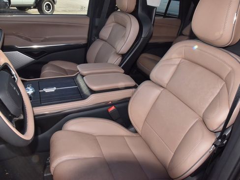 New 2025 Lincoln Navigator L Black Label image 38