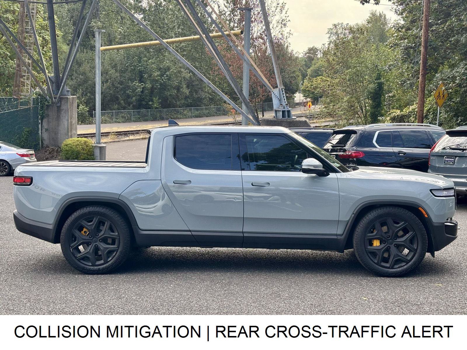 Used 2022 Rivian R1T Adventure AWD/4WD image 13