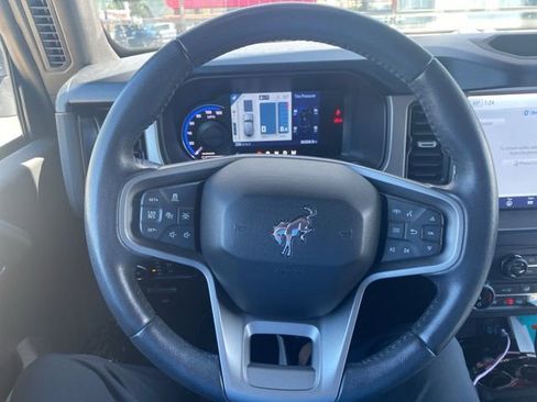 Used 2022 Ford Bronco Outer Banks AWD/4WD image 6