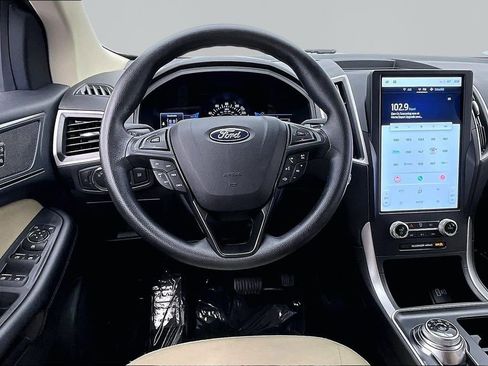 Certified 2022 Ford Edge SE w/ Cargo Accessory Package AWD/4WD image 5