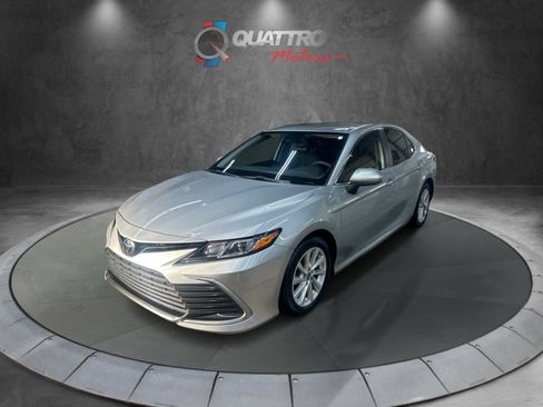 Used 2022 Toyota Camry LE image 1