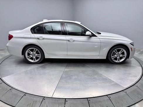 Used 2018 BMW 330i xDrive Sedan AWD/4WD image 4