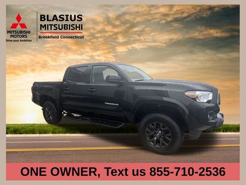 Used 2023 Toyota Tacoma SR5 image 1