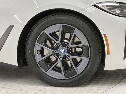 Used 2023 BMW i4 eDrive40 w/ Premium Package RWD image 13